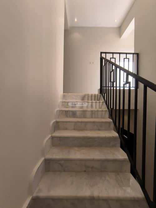 3 bedroom apartment in Al Khaleej 10
