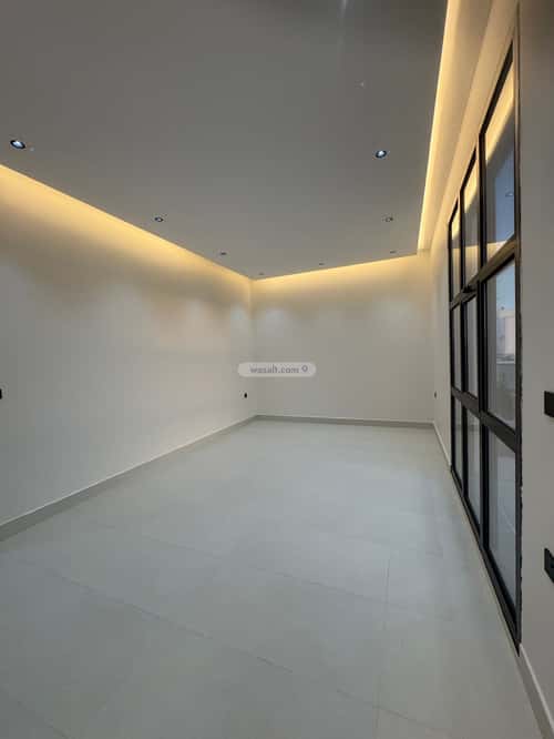 3 bedroom floor in King Faisal 5