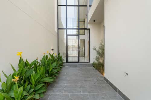 5 bedroom villa in Al Narjis 11