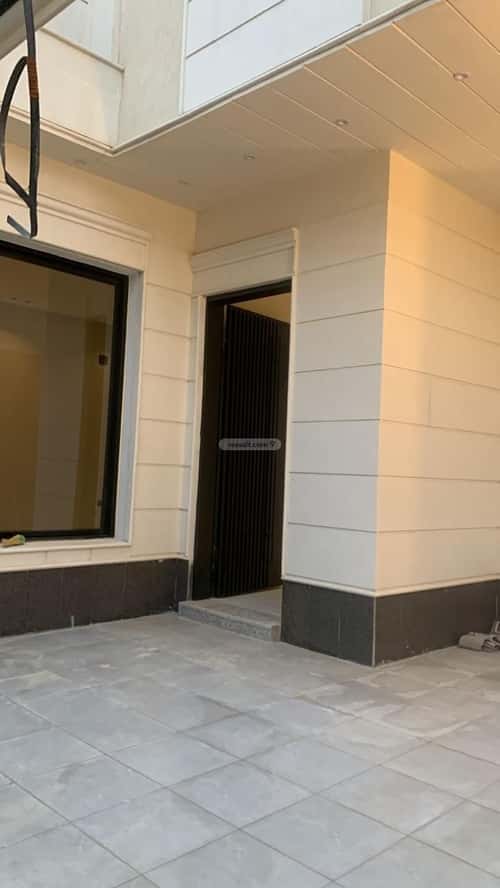 4 bedroom floor in Al Janadriyah 8