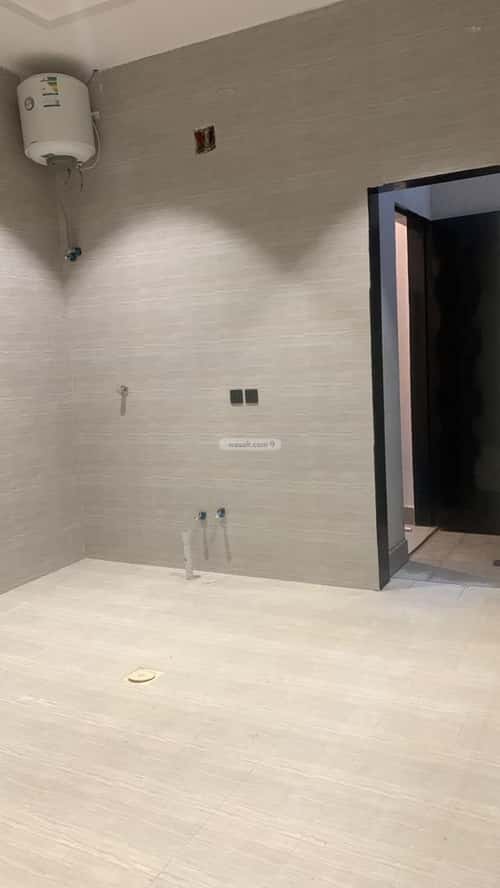 4 bedroom floor in Al Janadriyah 7