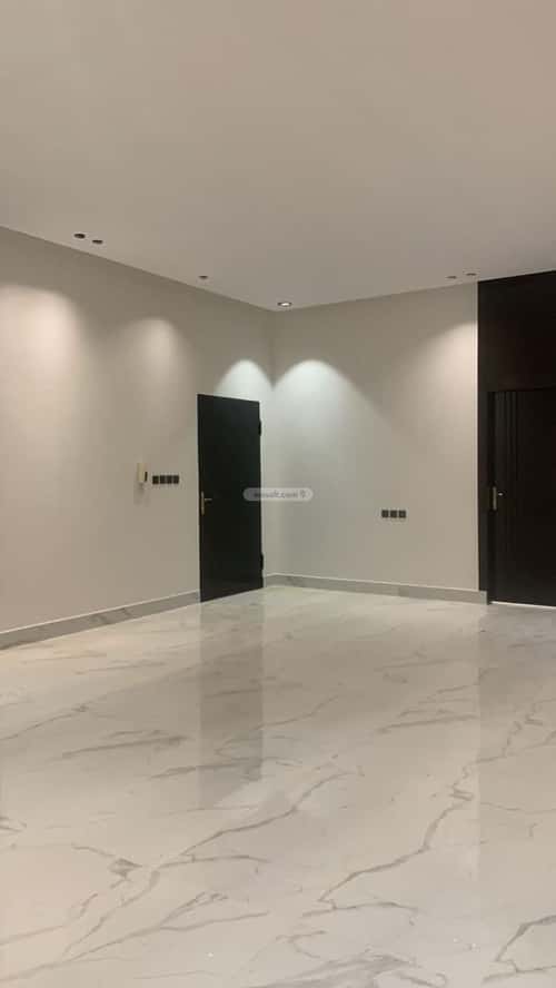 4 bedroom floor in Al Janadriyah 11