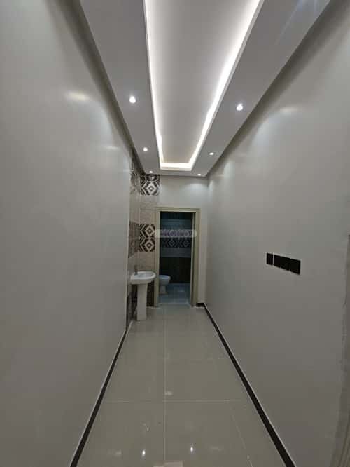 5 bedroom floor in Al Janadriyah 4