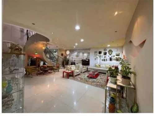 7 bedroom villa in Al Khaleej 6