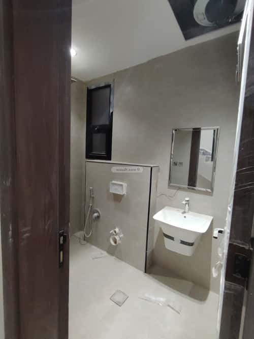 4 bedroom floor in Qurtubah 1