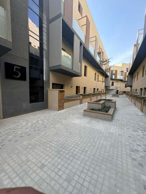 2 bedroom apartment in Hittin 3