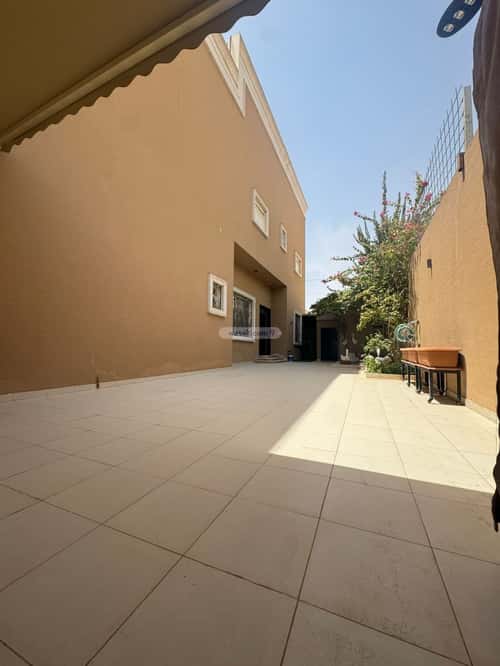 8 bedroom villa in Al Narjis 3