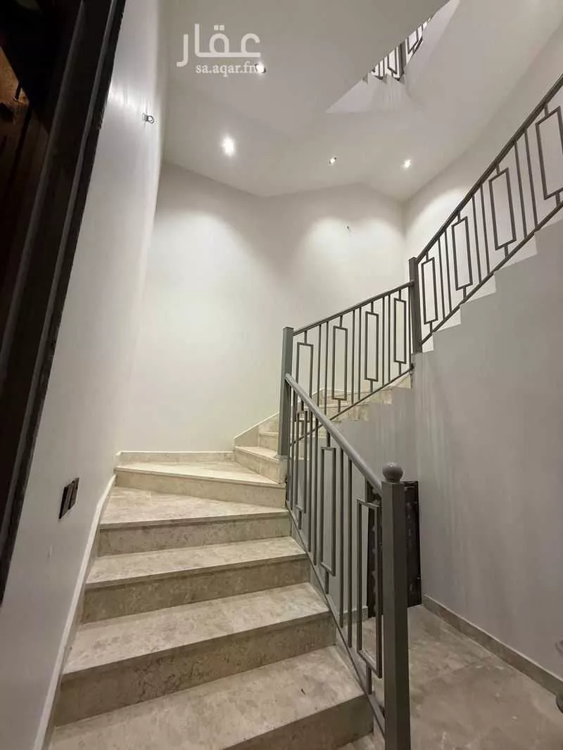 20 bedroom building in Tuwaiq, Riyadh 10
