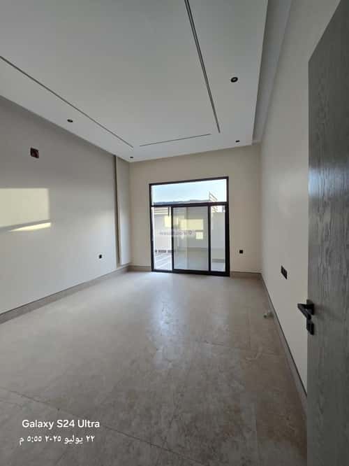 4 bedroom floor in Dirab 9
