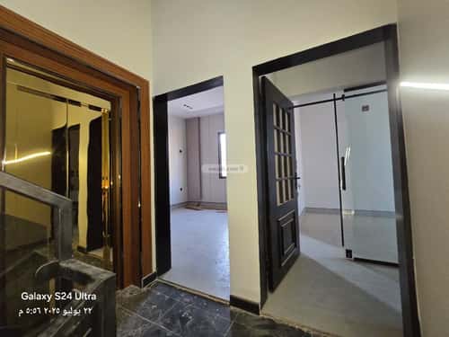 4 bedroom floor in Dirab 5