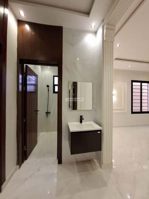 6 bedroom floor in Badr 3