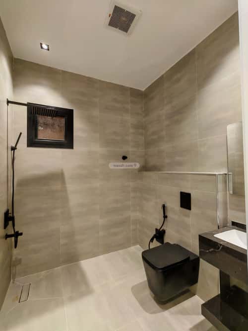 4 bedroom apartment in Al Yarmouk 6