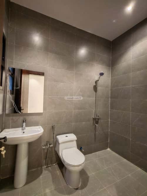 4 bedroom floor in Al Rimal 2