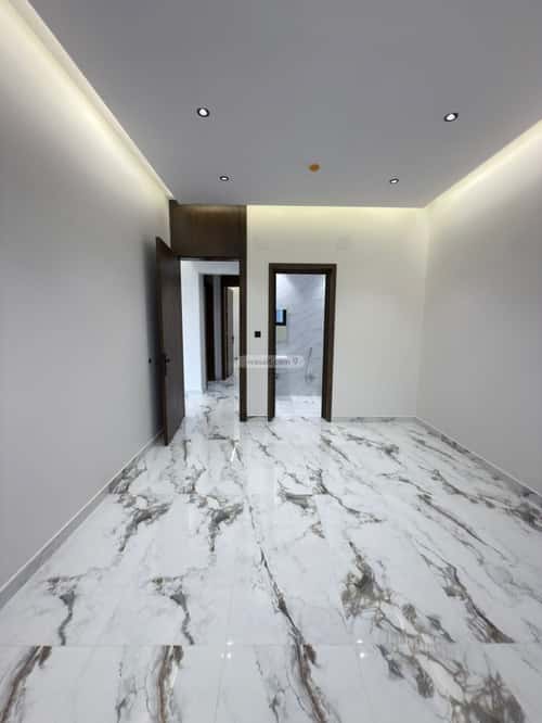 5 bedroom apartment in Badr 4