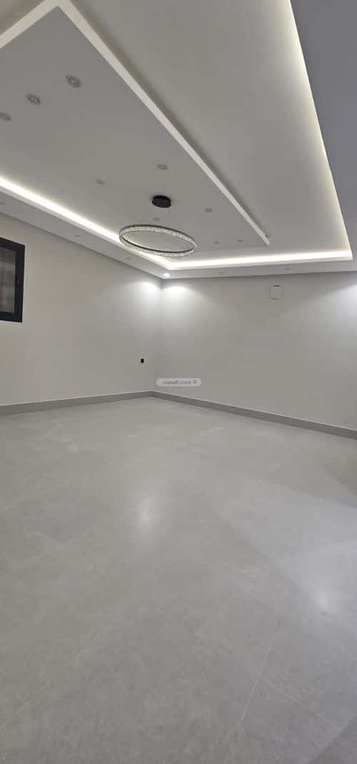 5 bedroom floor in Al Janadriyah 4