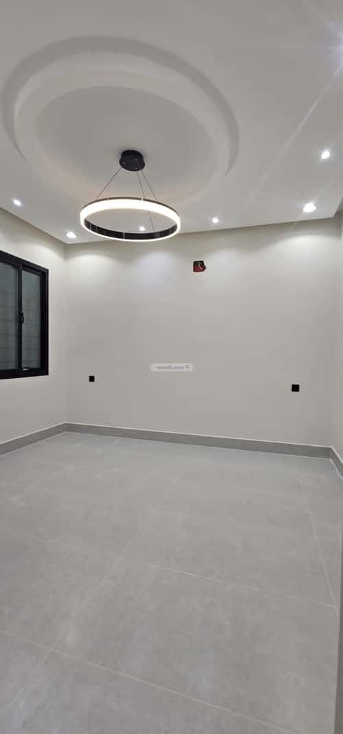 5 bedroom floor in Al Janadriyah 9