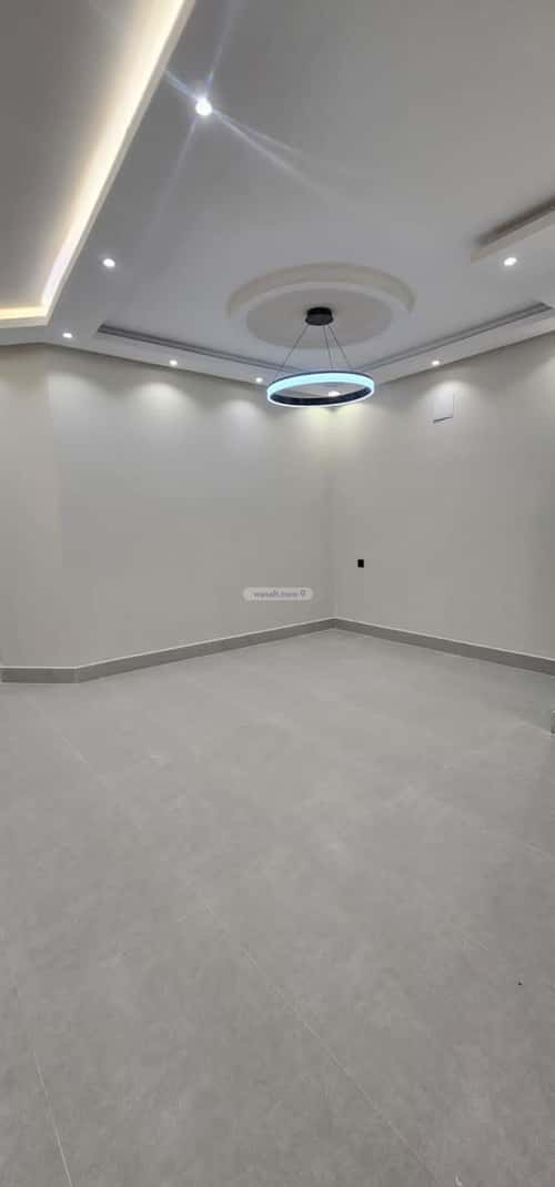5 bedroom floor in Al Janadriyah 7