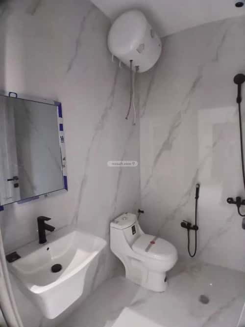 6 bedroom villa in Al Awali 4