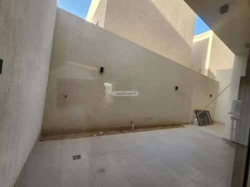 5 bedroom villa in Al Hazm 4