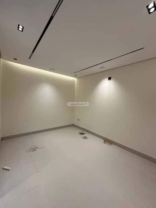 6 bedroom villa in Al Uraija Al Gharbi 1