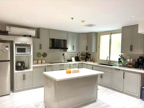 4 bedroom apartment in Al Malqa 5