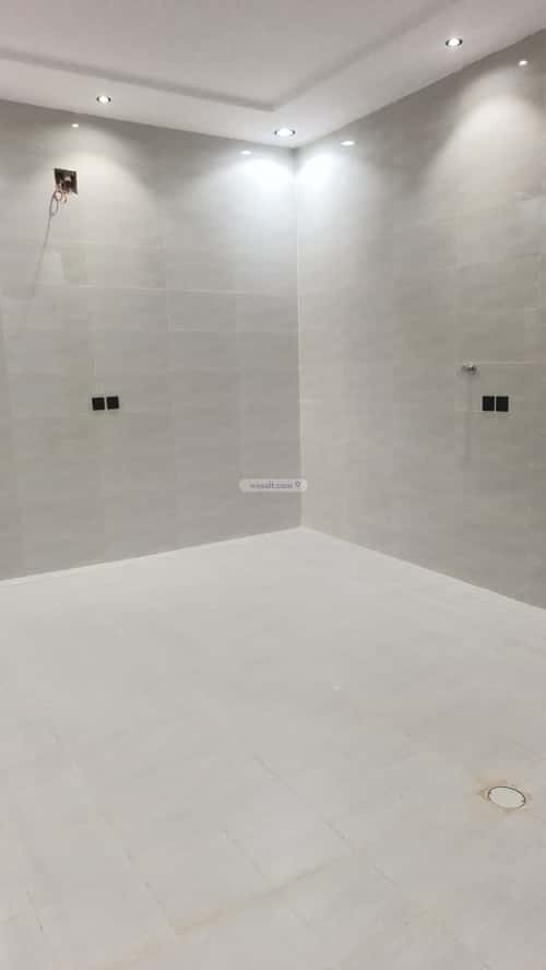 8 bedroom villa in Al Janadriyah 11