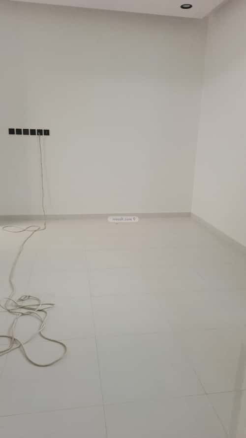 8 bedroom villa in Al Janadriyah 4