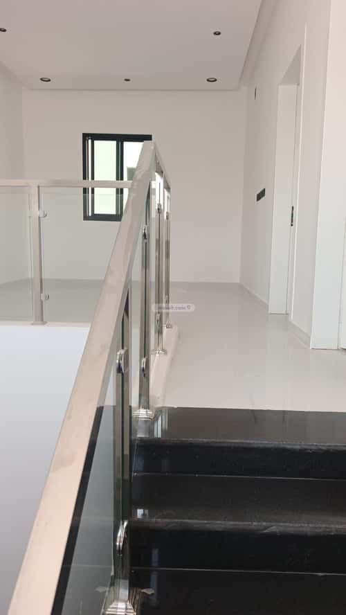 8 bedroom villa in Al Janadriyah 5