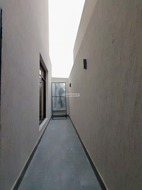 4 bedroom floor in Al Munsiyah 5