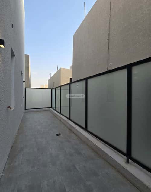5 bedroom villa in Al Bayan 10