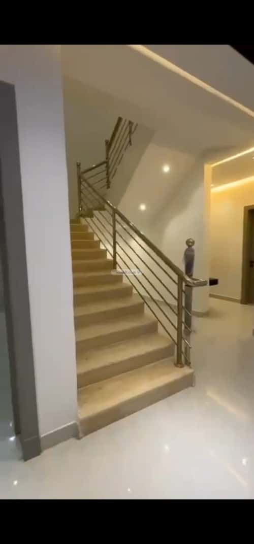 شقة 5 غرف في طيبة 3