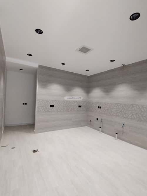 5 bedroom villa in Al Mahdiyyah 3