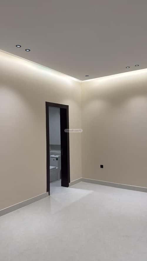 4 bedroom floor in Al Janadriyah 2