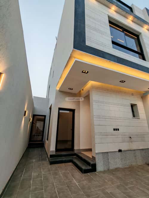 4 bedroom floor in Al Munsiyah 2