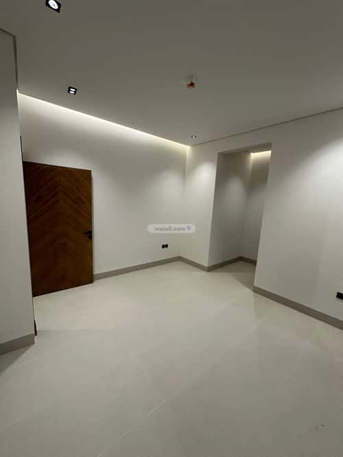6 bedroom apartment in Dhahrat Laban 19