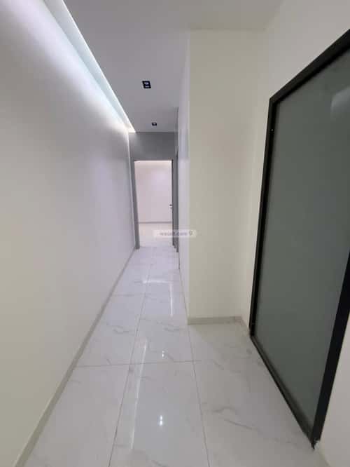 6 bedroom apartment in Al Janadriyah 3