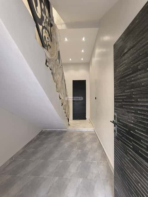 5 bedroom apartment in Al Janadriyah 16