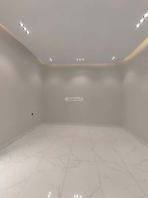 5 bedroom apartment in Al Janadriyah 18
