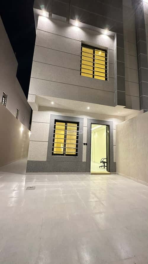 3 bedroom floor in Badr 5