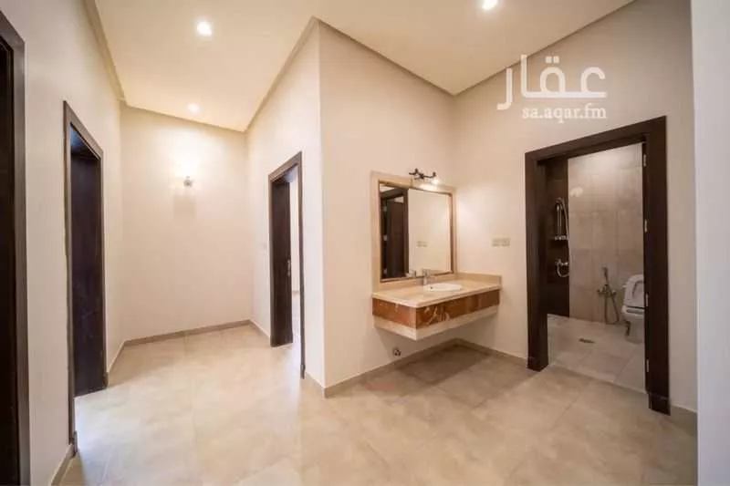 4 bedroom apartment in Al Ghadir, Riyadh 11