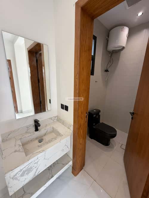 5 bedroom floor in Al Janadriyah 15