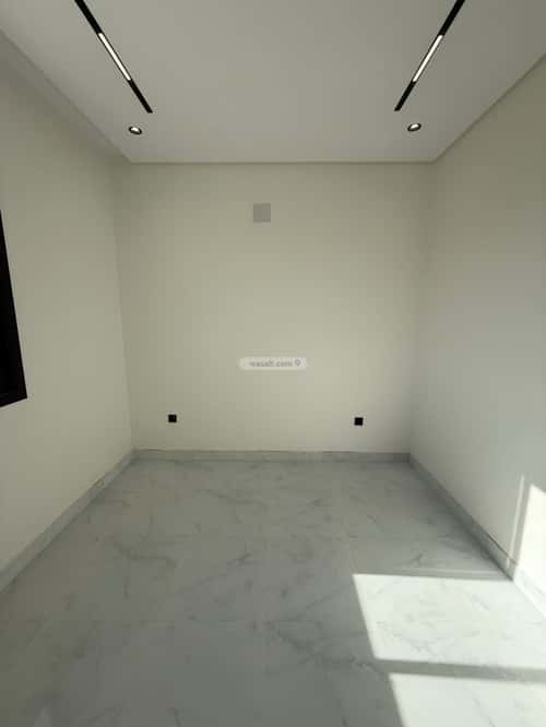 5 bedroom floor in Al Janadriyah 13