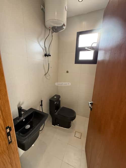 5 bedroom floor in Al Janadriyah 10