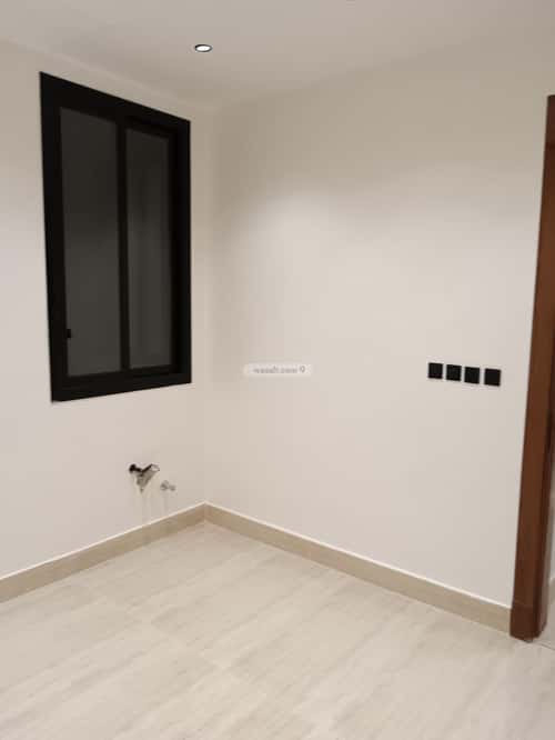 4 bedroom floor in Al Awali 5