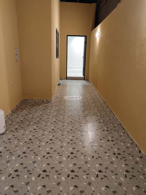 5 bedroom floor in Al Zahrah 4