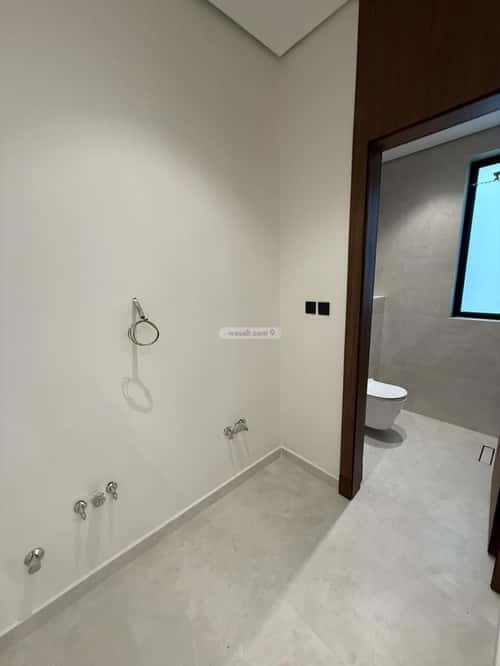 5 bedroom apartment in Al Janadriyah 2