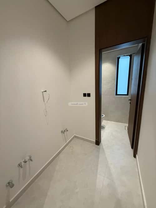 5 bedroom apartment in Al Janadriyah 9