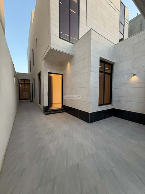 5 bedroom apartment in Al Rimal 4