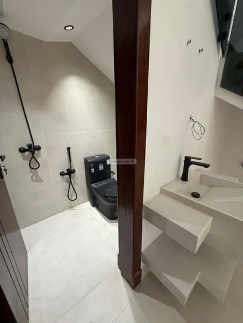 5 bedroom apartment in Al Rimal 4