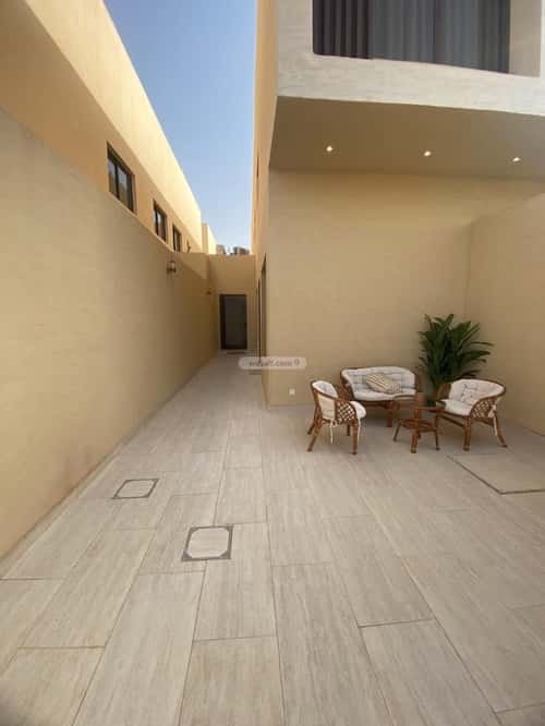 5 bedroom floor in Okaz 4